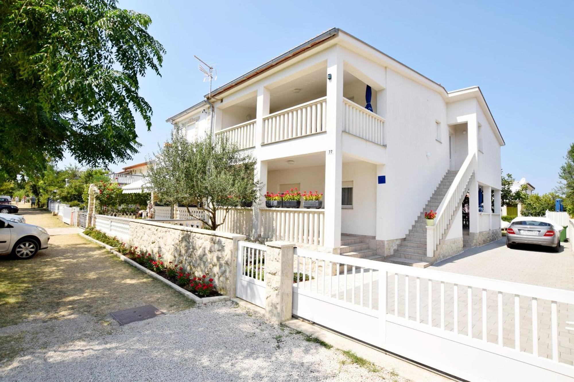 Apartment Diva Nin Kültér fotó